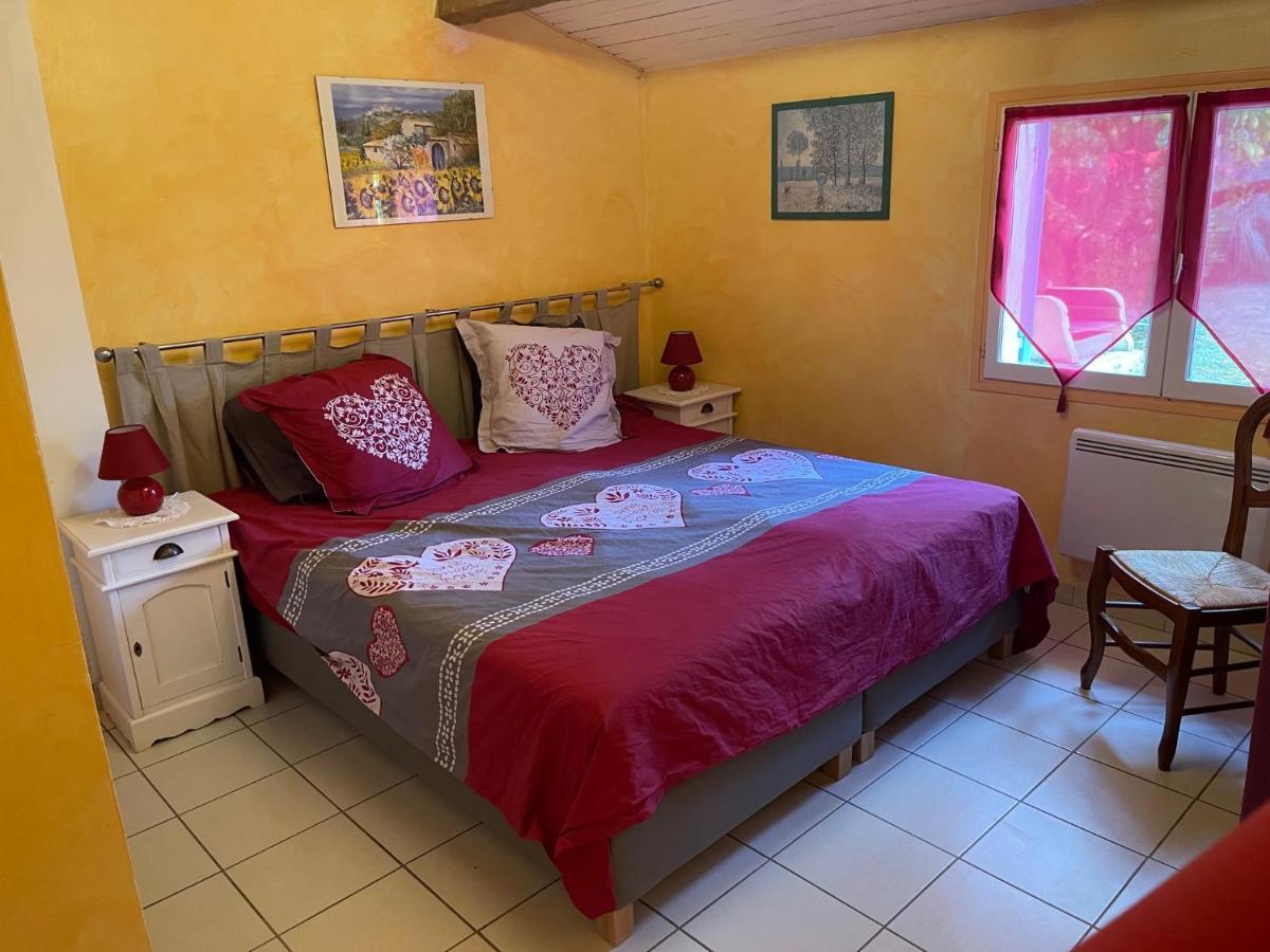 Gîte en Drôme provençale Les Granges-Gontardes Exterior foto